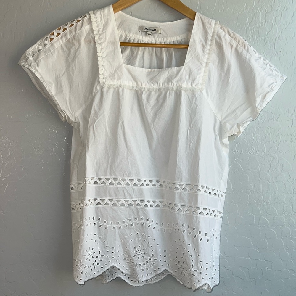 Madewell
Size XS Short sleeve white blouse
100% cotton